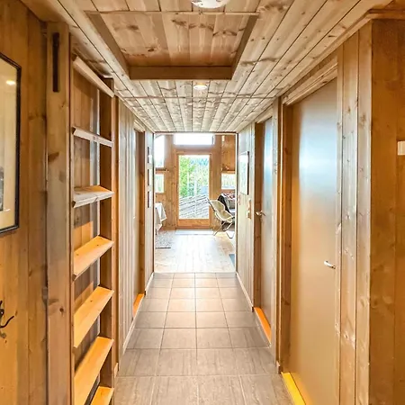 3 Bedroom Gorgeous In *