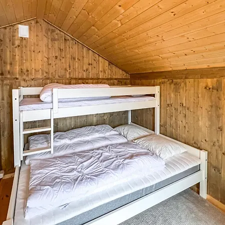 3 Bedroom Gorgeous In * Sjusjøen